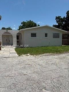 1st image of 6183 SW 41st Ct #2
