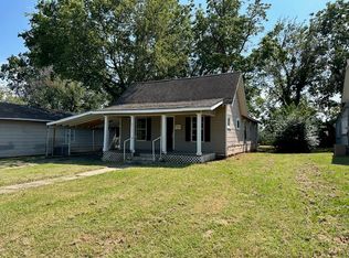 1811 E Okmulgee Ave, Muskogee, OK 74403