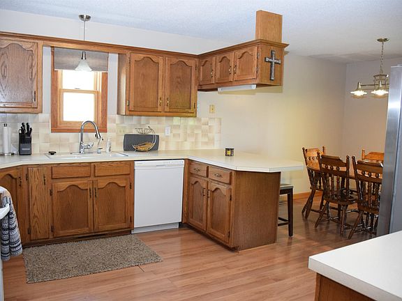 2nd image of 2511 E 19th St