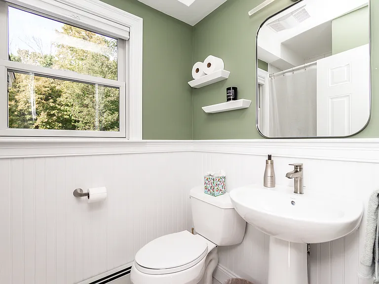 18 Highland Ave — Photo 15