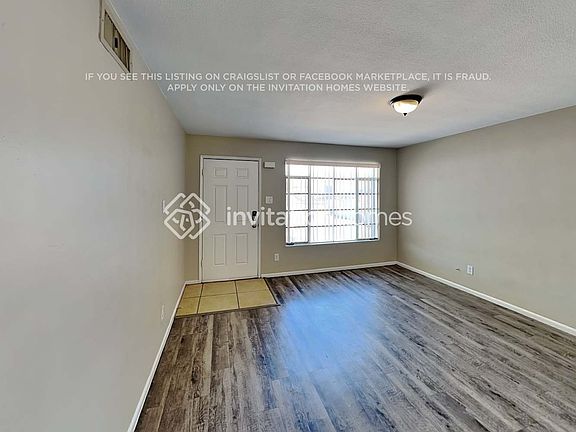3rd image of 3815 W Glendale Ave