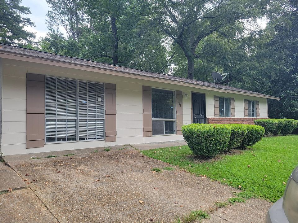 1st image of 1436 Woody Dr