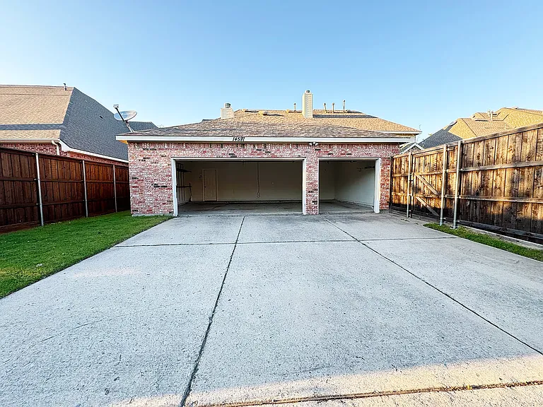 14587 Kelmscot Dr — Photo 9