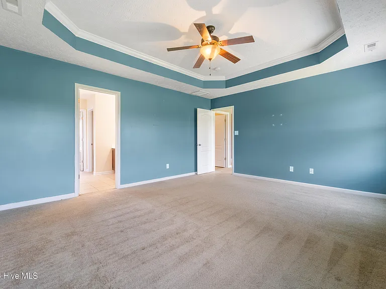 407 S Bluff Cir — Photo 12