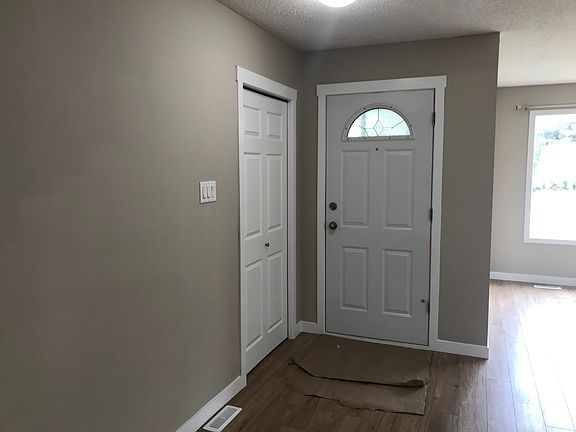 2nd image of 7315 152a Ave NW