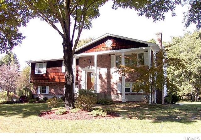 1st image of 6 Christie Dr