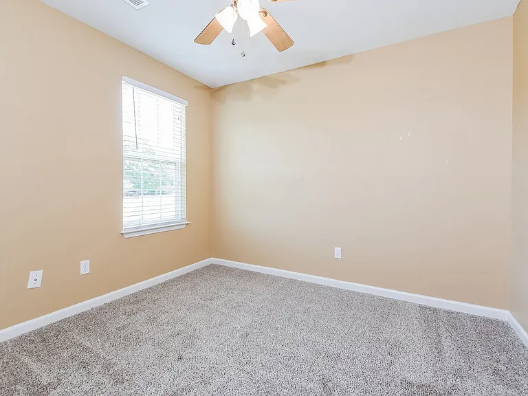 735 Bitting Hall Cir — Photo 15