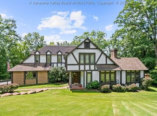 116 Goad Dr, Clendenin, WV 25045