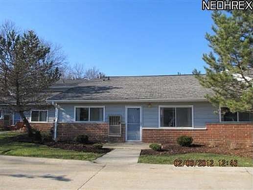 1st image of 27083 Oakwood Cir APT 102
