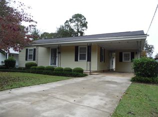 129 S 3rd St, Cochran, GA 31014