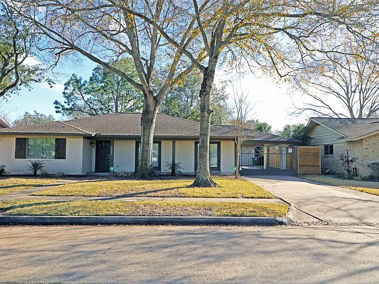 5527 Valkeith Dr — Photo 37
