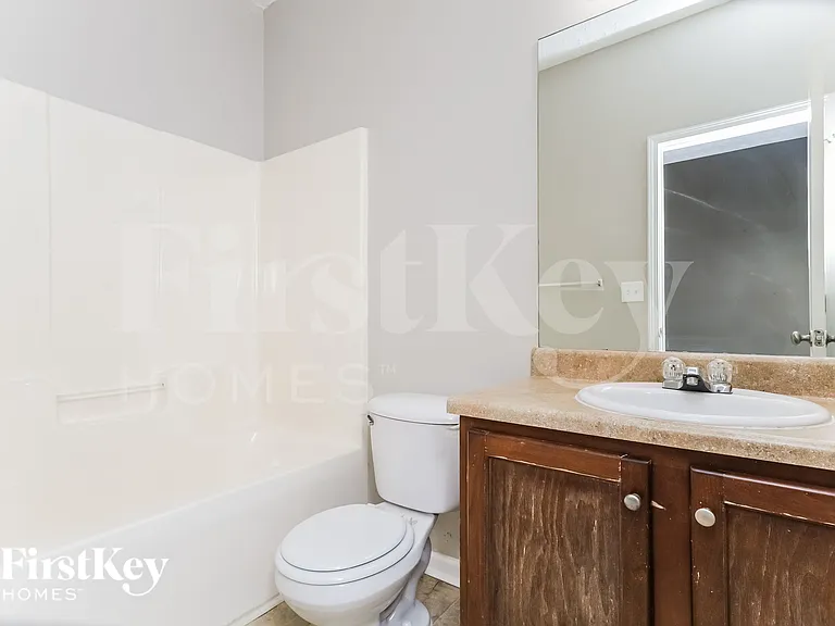 1126 McConaughy Ct — Photo 16