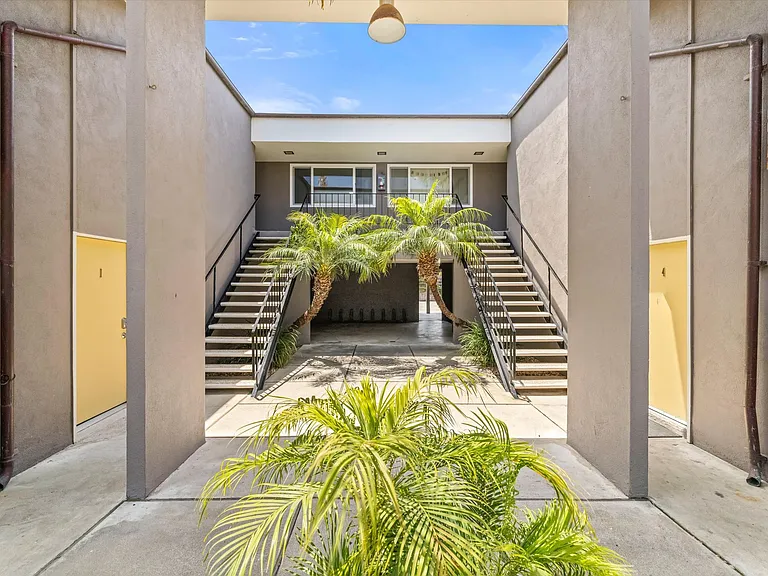 Renovated Apartments in Isla Vista — Photo 6