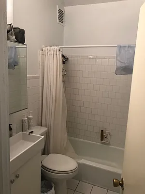 Rented by One New York Realty Inc | media 24