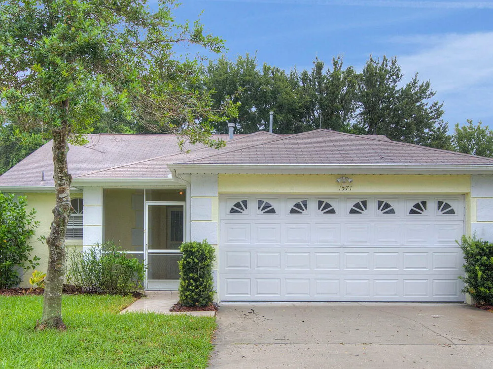 3 bed, 2.0 bath, 1280 sqft, $2,040 — Photo 1