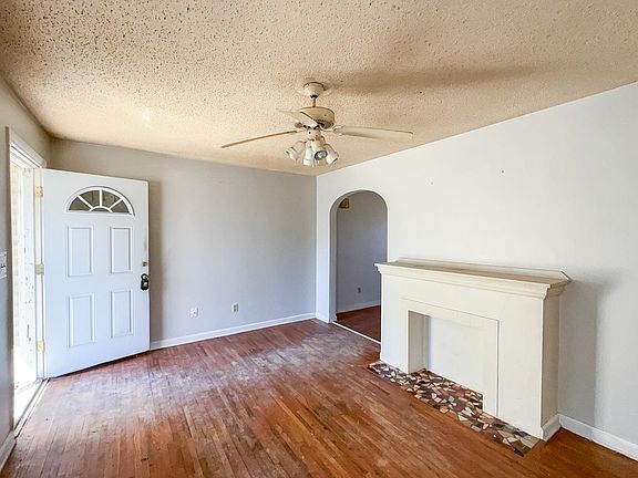 4th image of 2048 S Main St