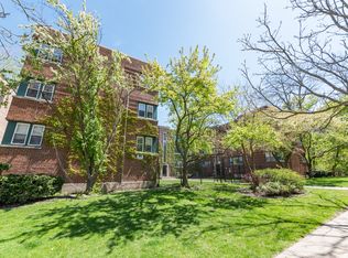 233 Custer Ave APT 2, Evanston, IL 60202