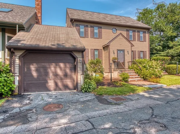161 Copperwood Dr Unit 161, Stoughton, MA 02072