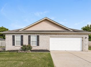 574 Rose Cottage Cir, Gallatin, TN 37066