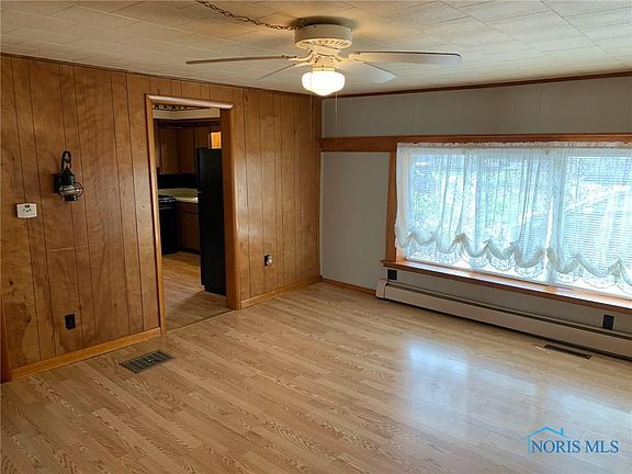 3rd image of 304 N State St