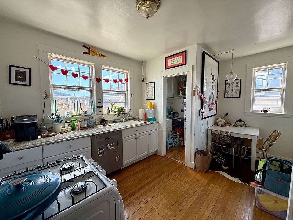 1st image of 166 Norfolk St