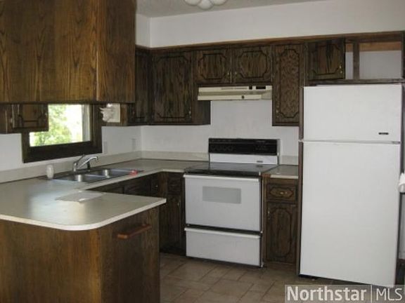 5th image of 31360 Holly St NW