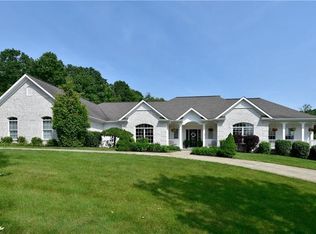 103 W Wild Cherry Dr, Mars, PA 16046