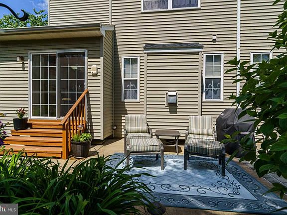 2nd image of 4490 Apple Blossom Dr #1