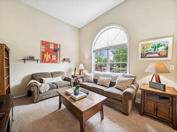 6547 Regency Ln, Eden Prairie, MN 55344