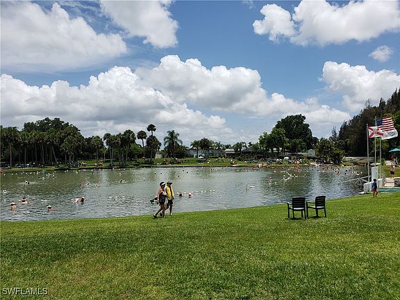 2nd image of 970062925 Constitution Dr
