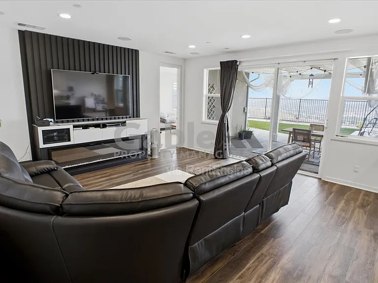 17952 Spire Ct — Photo 4