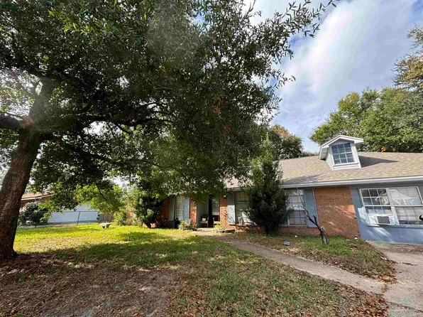 1080 Farmington Rd, Pensacola, FL 32504