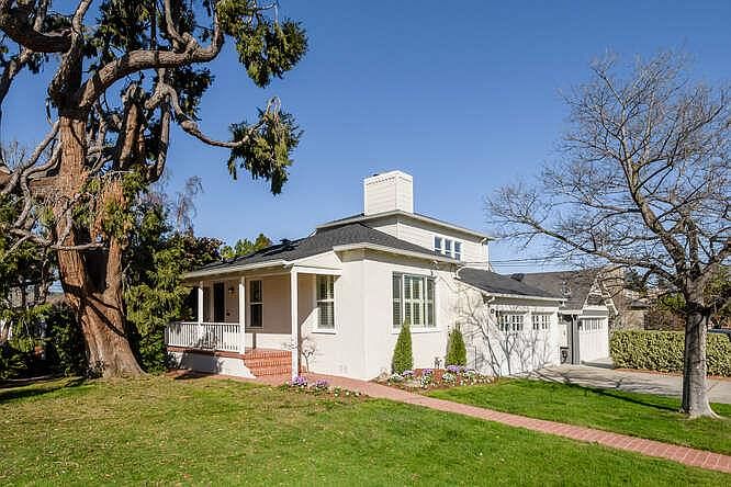 1st image of 556 Sylvan Ave