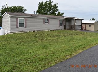 8122 Mentzer Gap Rd, Waynesboro, PA 17268