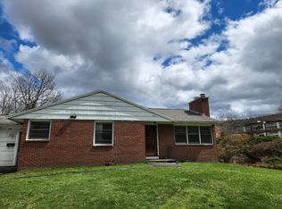 845 N Pleasant St, Amherst, MA 01002