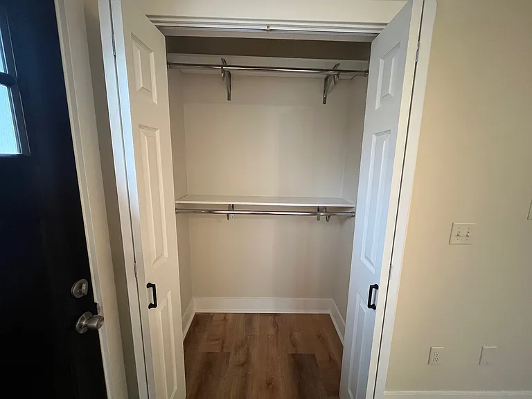 200 Amber St — Photo 22