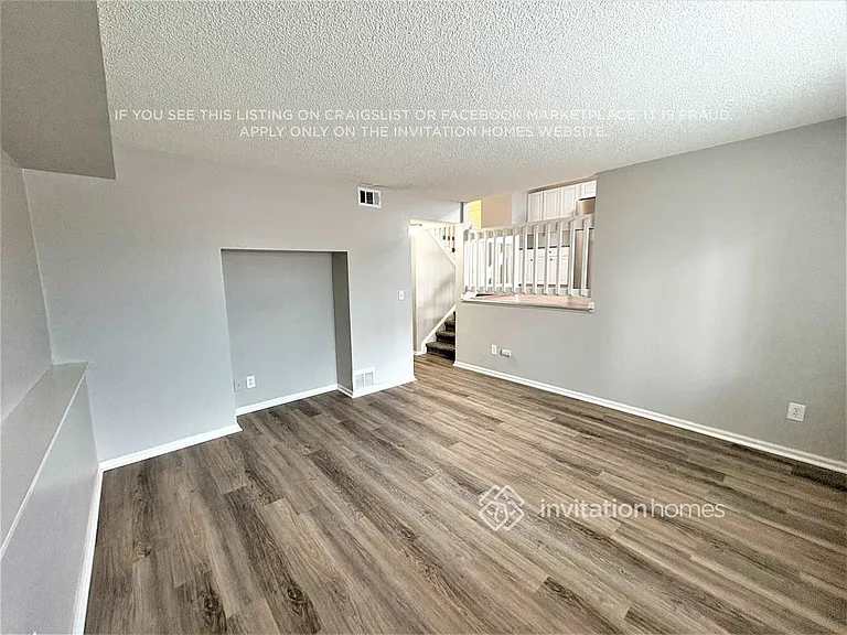 5731 W 75th Pl — Photo 3