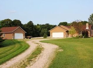 N3279 W County Road A, Cascade, WI 53011