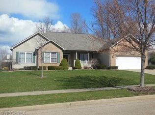 911 E Reno Dr, Louisville, OH 44641