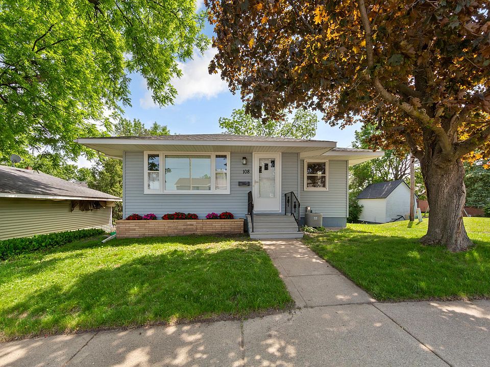 1st image of 108 Paquin St E
