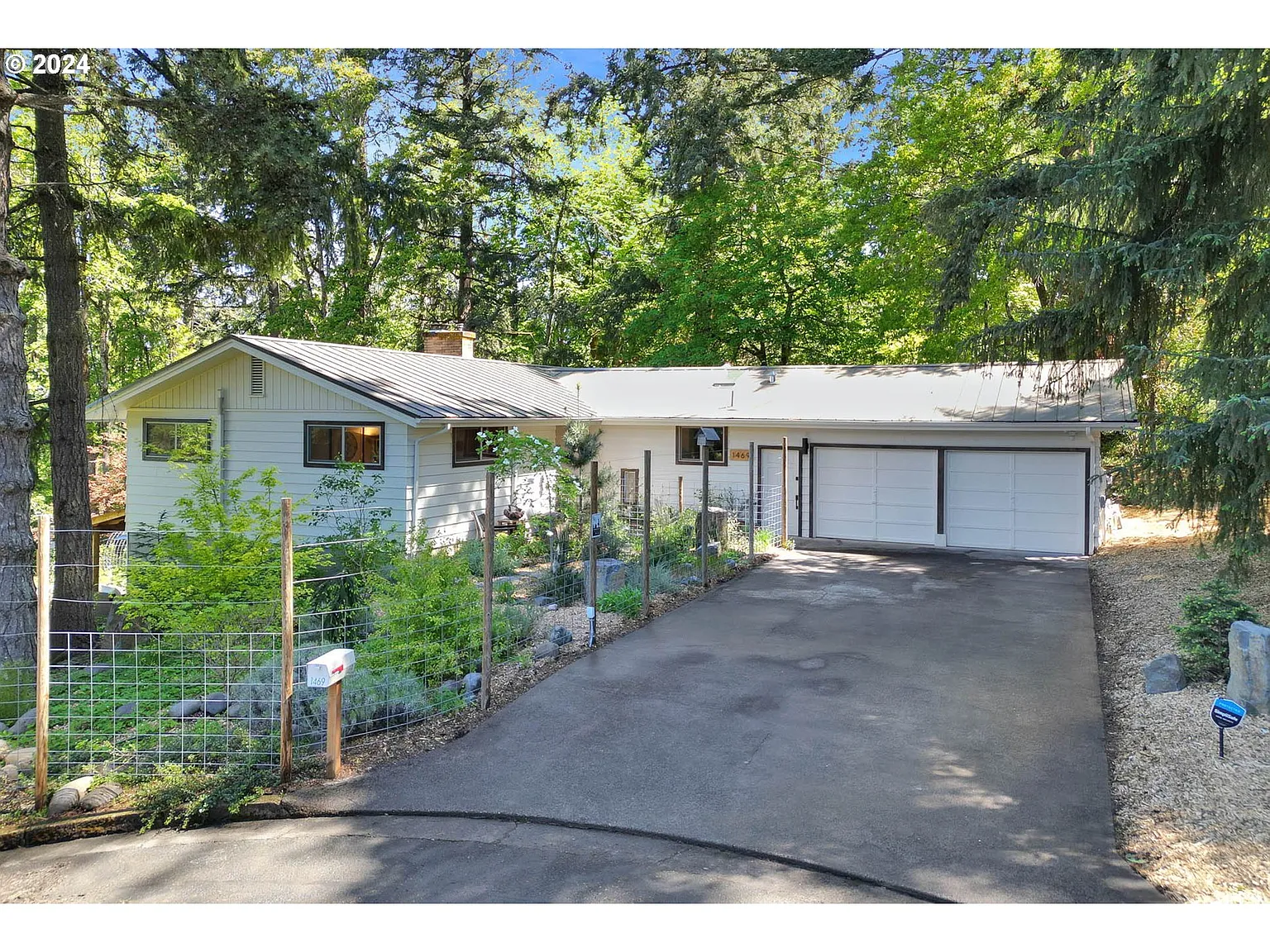 1469 Kervon Ct photo 1