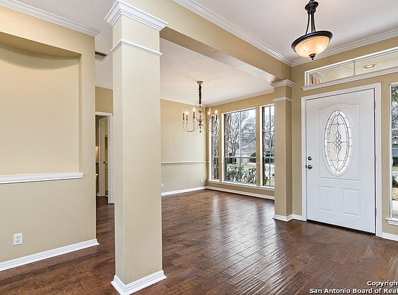 4th image of 9402 Pine Arbor