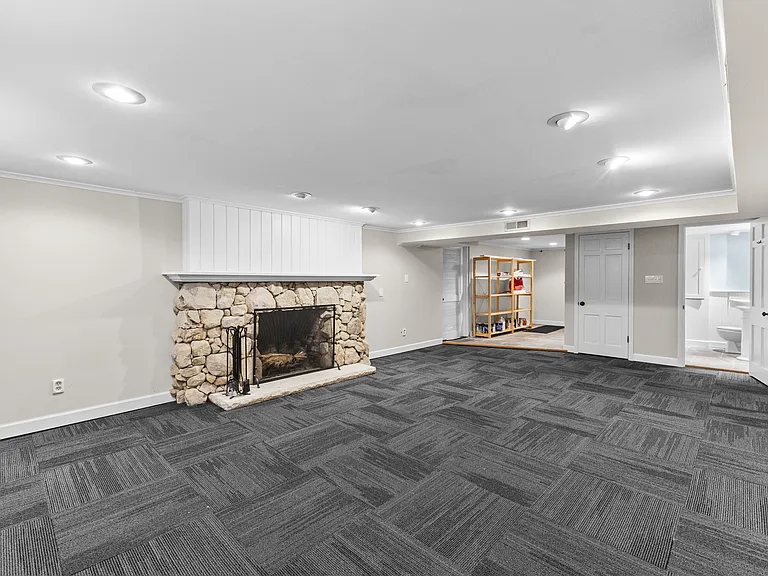 123 W Clearview Ave — Photo 37