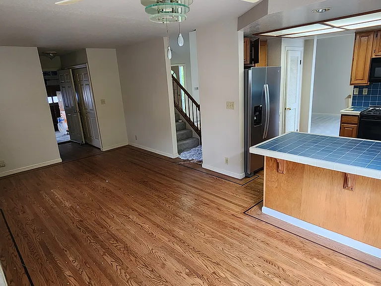296 San Pedro Ave — Photo 5