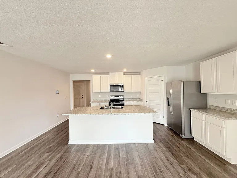 4383 Winged Elm Ct — Photo 3