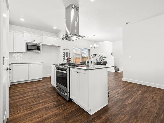4th image of 61636 SE Evie Dr