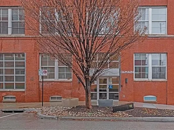 136 Main St APT 404, Kansas City, MO 64105