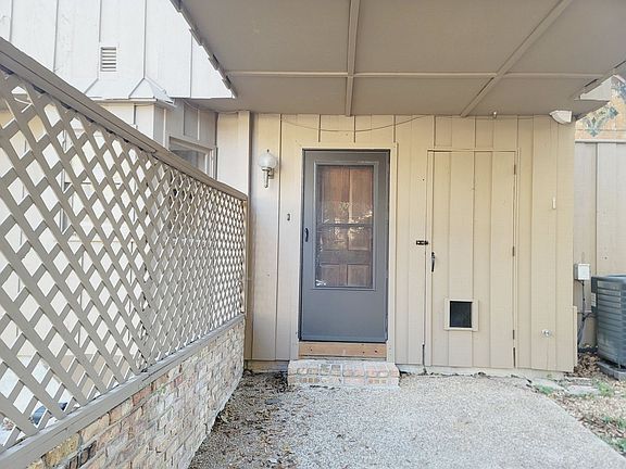 2nd image of 1832 Fernando Ln