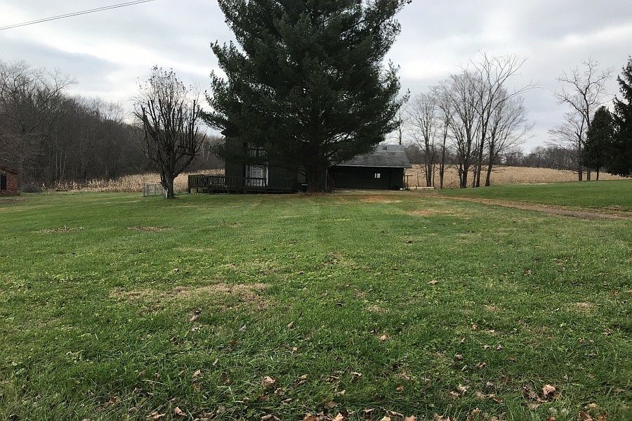 1st image of 200 Foxhaven Dr