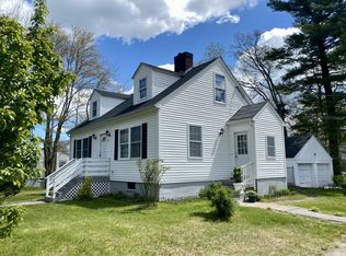 28 Glen Rd, Holbrook, MA 02343